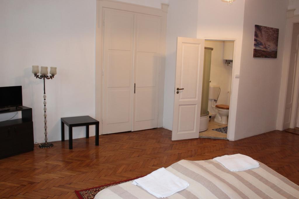 Ferdinand Apartments Mediaş Exteriör bild